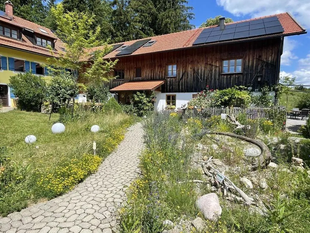 Vakantiehuis Boellenburg Comfortable Holiday Residence Bernbeuren